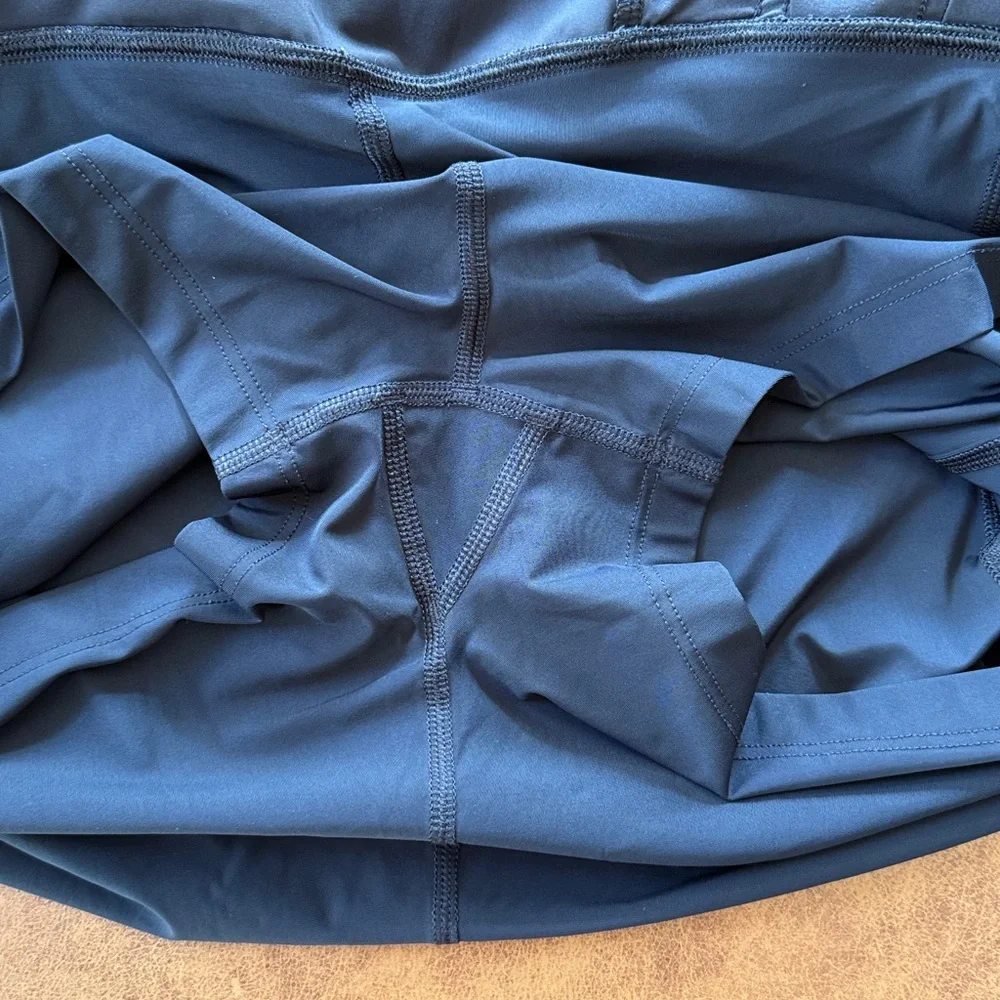 Vuori Break Point Skirt Sz Large Black White Tennis Golf Skort Preppy - Picture 4 of 6